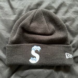 Supreme New Era S logo beanie FW ‘20